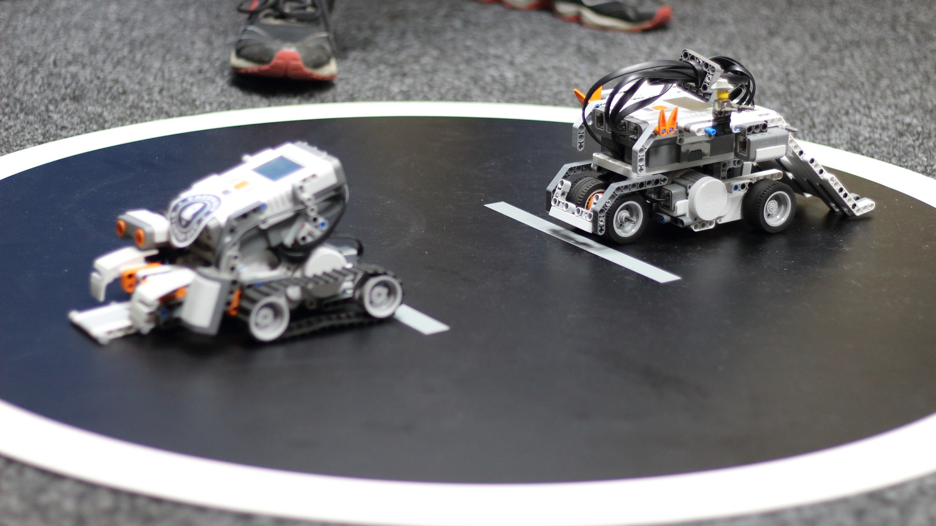 La Robotique en Nord-Isère : Les Ateliers Bidouilles de Tic et Sciences